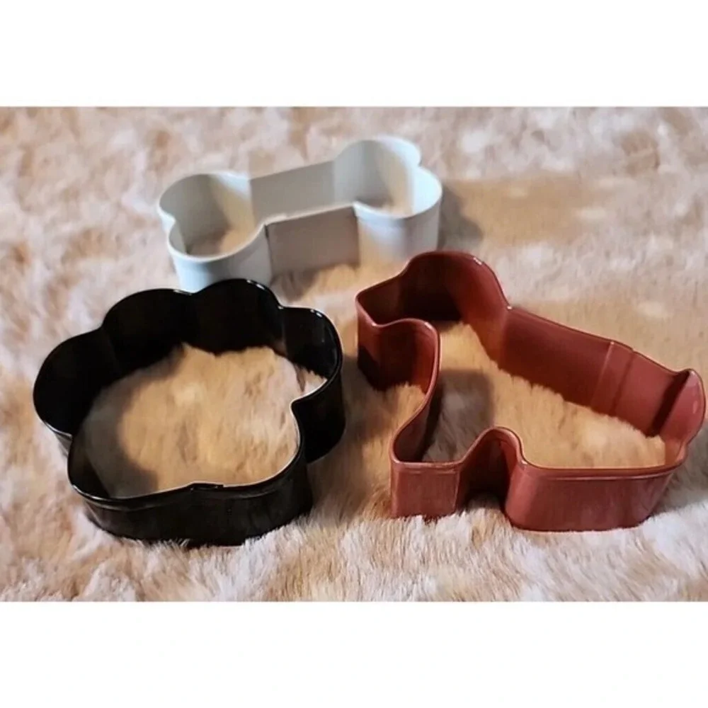 Wilton‎ Dog, Paw, Bone Cookie Cutter
